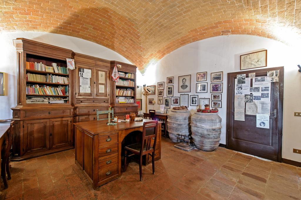 Tenuta Di Petriolo Pensionat Torrita di Siena Eksteriør billede